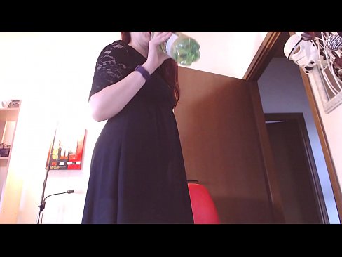 ❤️ Një skllav i nënshtruar që i pëlqejnë brekët e pista dhe të shijshme detyrohet të masturbojë pasi shikon këtë video! ️ Video e ndyrë tek ne sq.raceporn.ru